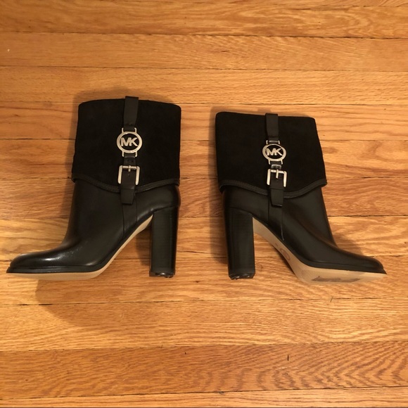 Michael Kors Fulton Booties size 6 - Picture 3 of 7